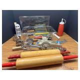 Kit...Assorted Kitchen Utensils and Bakeware Lot