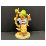 Garage… Vintage M.I. Hummel Goebel porcelain figurine titled "Apple Tree Boy"