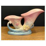 LR…Vintage Hull Art Pottery Magnolia Matte Double Cornucopia vase. See pictures or details.