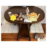 LR…WOODEN TABLE WITH SIDE FOLDING TOP