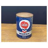 Garage… Vintage can of Calol motor oil, still intact, see pictures for details.