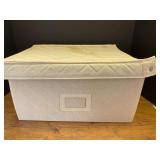 Garage… Divided storage container for glassware/dishware, see pictures for details.