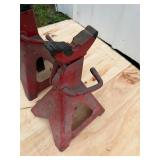 Pair of jackstands