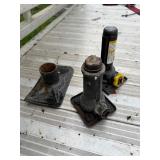 Bottle jacks and jack plate