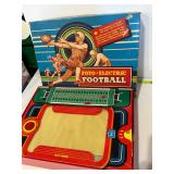 vintage Cadaco-Ellis Foto Electric Football game