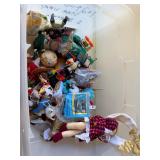 Tote clean out toy lot