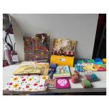 Gift and decor lot