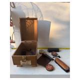 Vintage shoe cleaning kit