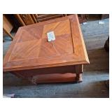 End Table/Night Stand