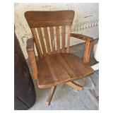 Vtg./Antique Oak Swivel Office Chair