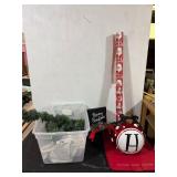 Misc. Christmas Decor, Tree Skirt, Wrapping Paper