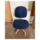 Blue cloth rolling office chair