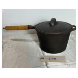 CAST IRON Camping SAUCE PAN w/WOOD HANDLE & LID