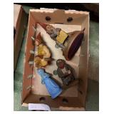 decrative figurines