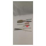 4 vintage hair styling pieces