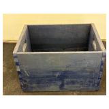 Vintage Painted Crate 13'x17'x 10.5'