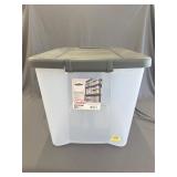 Rubbermaid tote 50qt Sterilte