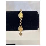 Vintage Gold-Tone Oval Link Bracelet with Floral