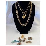 Jewelry assortment - Necklaces  Earrings