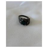 Vintage 925 Sterling Silver Ring with Green Center