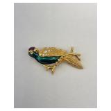 Vintage Signed Avon Brooch Goldtone Enamel 1.25'