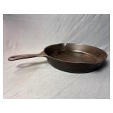Victor cast iron skillet No.8
