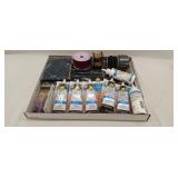 Flat of fabric supplies