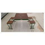Handy Vintage green folding picnic table
