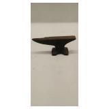 Miniature cast iron anvil 4.5' x 1.75'