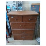 Wood Dresser 31'x17'x40'