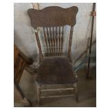 Wooden chair, seat 24'
