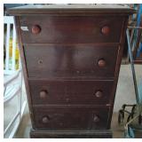 Wood Dresser 27'x18'x46'