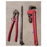 Pipe wrench 18', socket extension, wire cutters