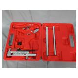 Ratcheting pipe cutter, flaring tool