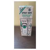 Melnor sprayer .7 gallon tank capacity