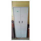 Metal cabinet 24' x 12' x 63'