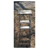 27' aluminum step ladder with wood top