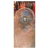 Vintage Lakewood floor fan works