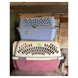 2- Pet Carriers 13'x19'x10', 16'x24'x14'