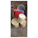Assorted vintage Tupperware