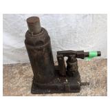 Hydraulic Bottle Jack, works