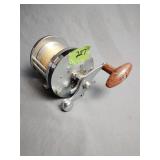 Pflueger capitol 1988 vintage fishing reel