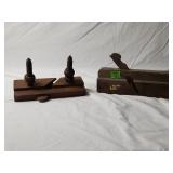 (1)Antique Wood Plough Plane (1)Wood Molding Plane