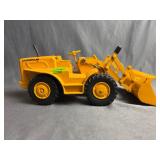 Caterpillar wheel loader toy