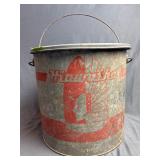 Hiawatha metal minnow bucket
