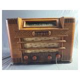 Vintage Motorola table tube radio