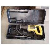 DeWalt reciprocating saw with case