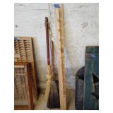 Hat holder 44', broom decor