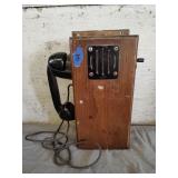 Connecticut wall crank phone