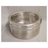 Metal bowl with lid 5'x10'